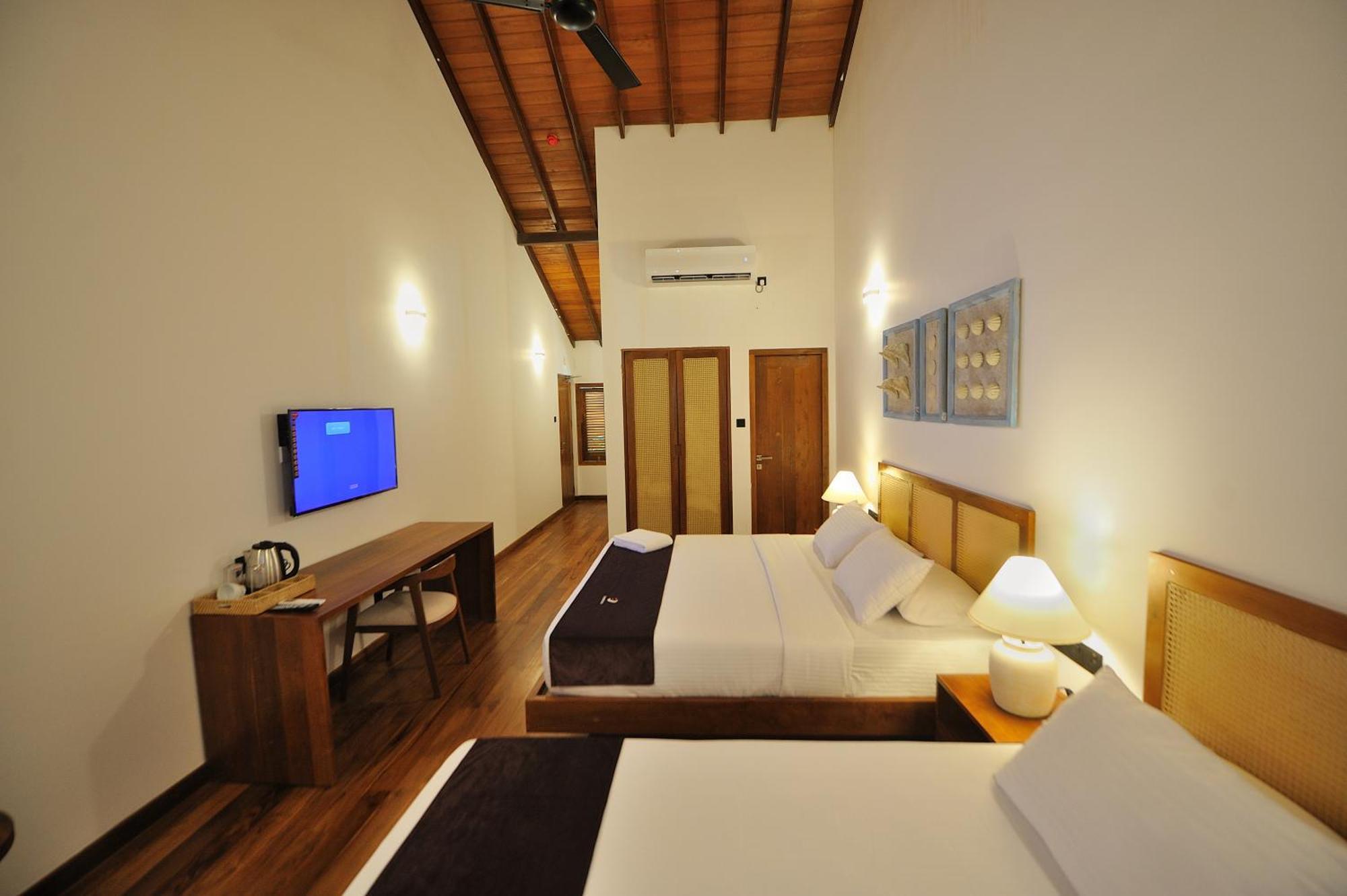 Tantalize Beach Hikkaduwa Ngoại thất bức ảnh
